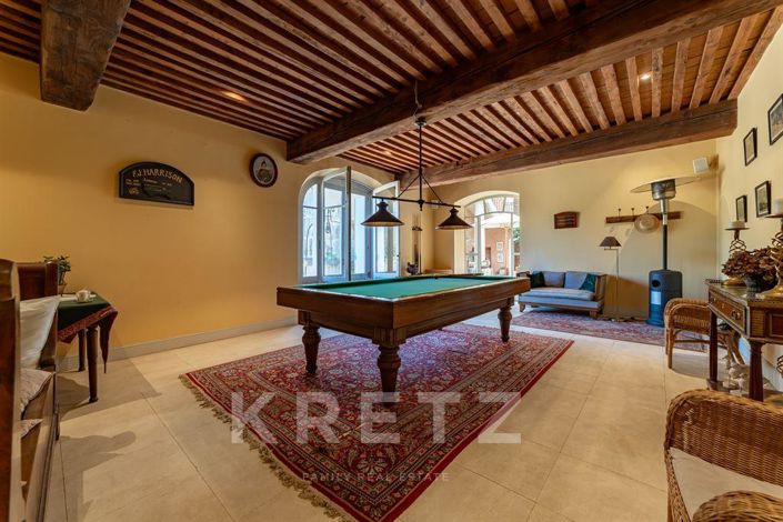 Image No.12-15 Bed House for sale