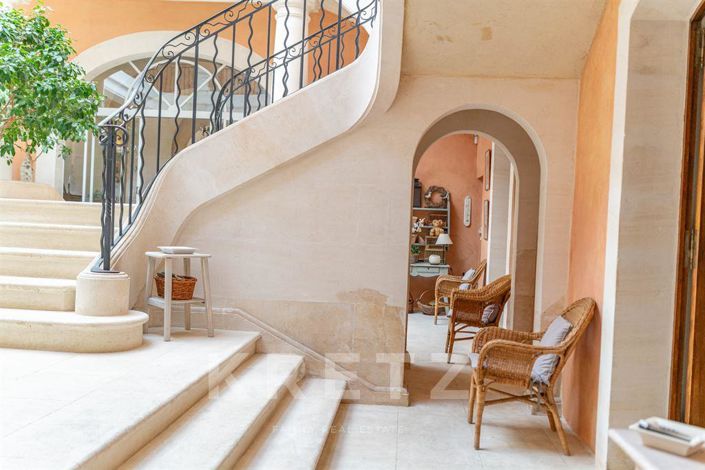 Image No.8-15 Bed House for sale