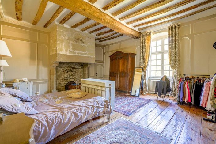 Image No.12-10 Bed House for sale