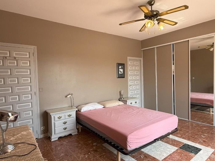 Image No.17-7 Bed House for sale