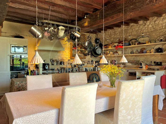 Image No.2-11 Bed House for sale