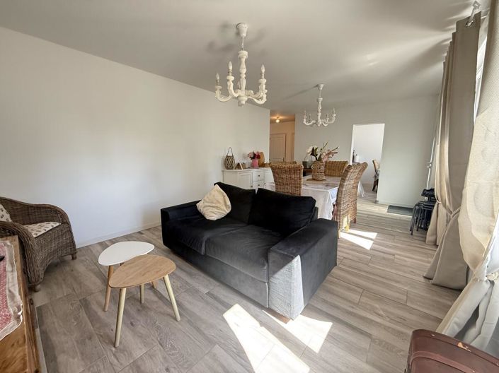 Image No.3-3 Bed House for sale