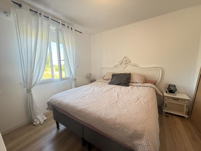 Image No.8-3 Bed House for sale