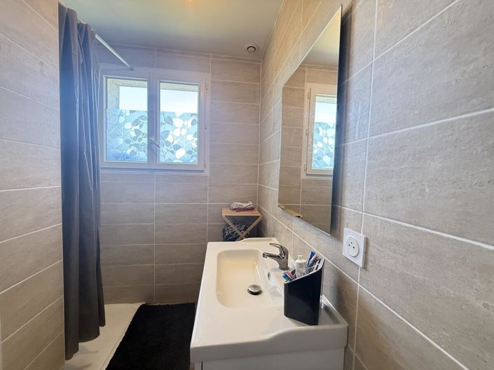 Image No.9-3 Bed House for sale