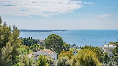 2 Bed Property for sale