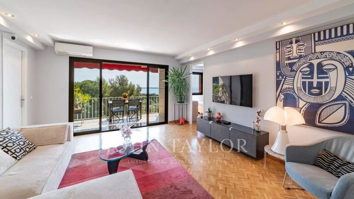 Image No.3-2 Bed Property for sale