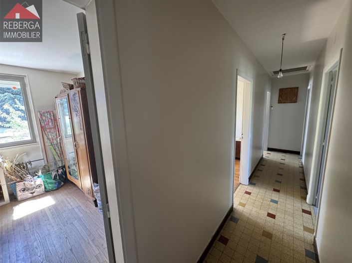 Image No.10-4 Bed House for sale