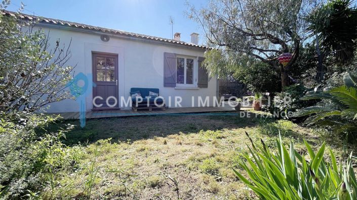 Image No.13-3 Bed House for sale