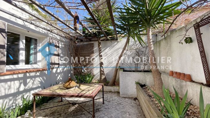 Image No.2-3 Bed House for sale