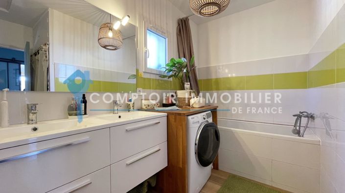 Image No.9-3 Bed House for sale