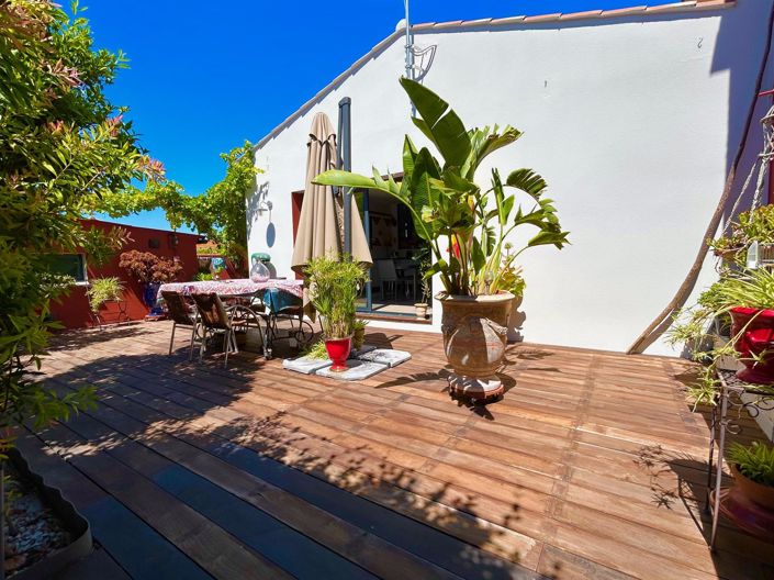 Image No.1-2 Bed House for sale