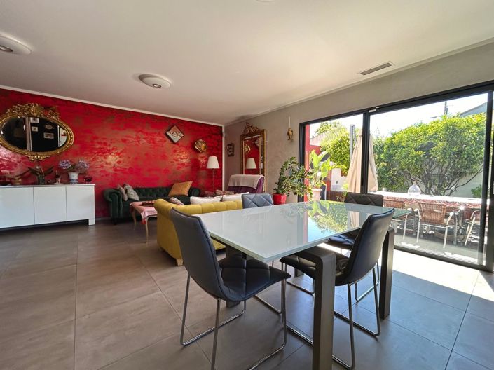 Image No.19-2 Bed House for sale