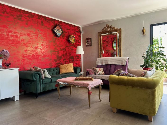 Image No.5-2 Bed House for sale