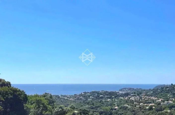 Image No.2-4 Bed House for sale