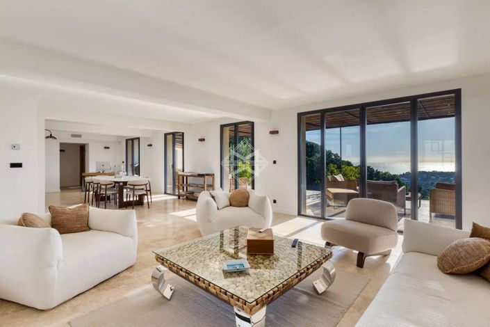 Image No.6-4 Bed House for sale