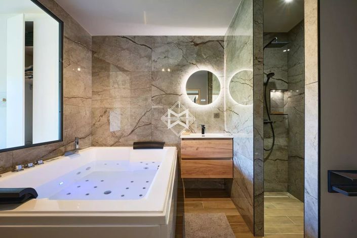 Image No.15-5 Bed House for sale