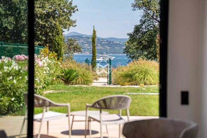 Image No.2-4 Bed House for sale