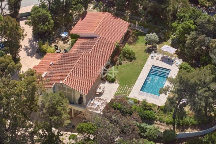 Image No.20-5 Bed House for sale