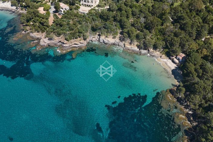 Image No.21-5 Bed House for sale