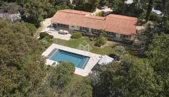 Image No.3-5 Bed House for sale