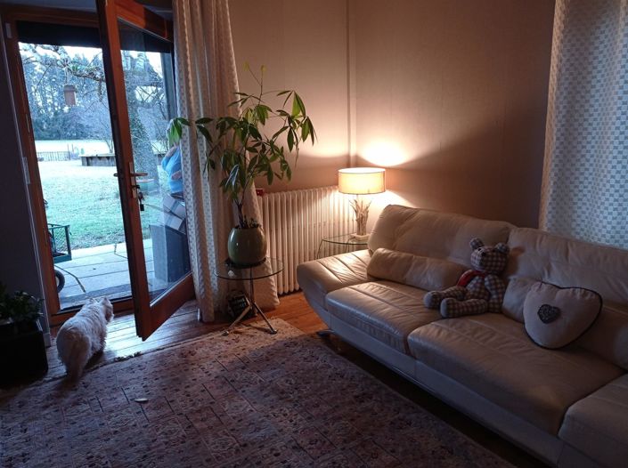 Image No.10-6 Bed House for sale