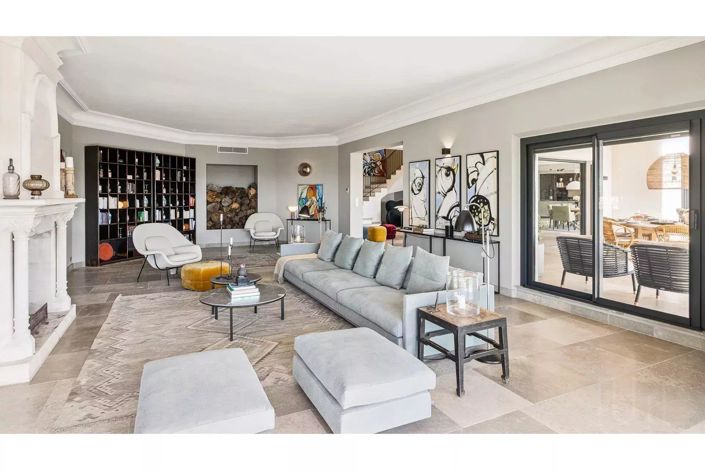 Image No.5-5 Bed House for sale