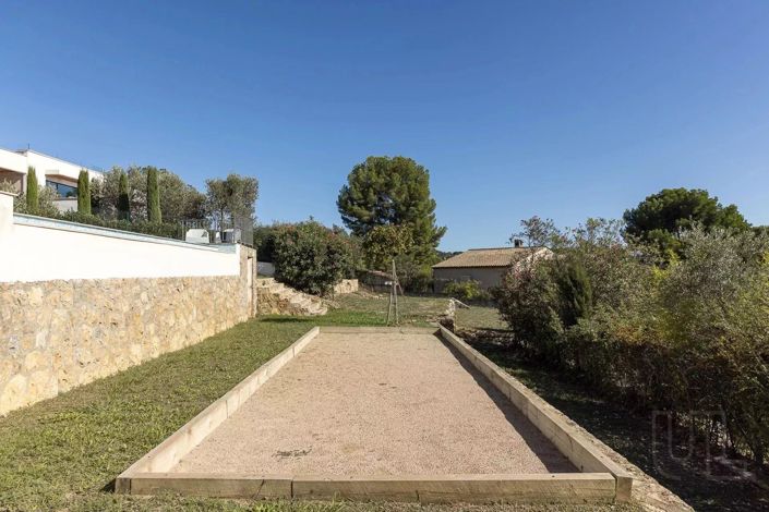 Image No.10-6 Bed House for sale