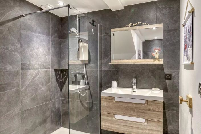 Image No.11-4 Bed House for sale