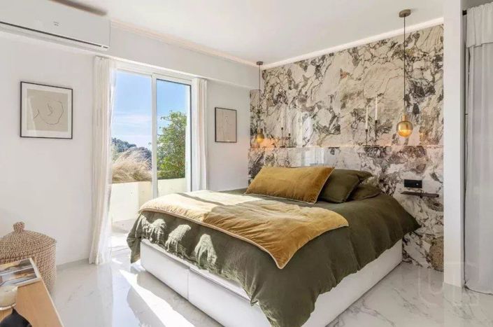 Image No.6-4 Bed Apartment for sale