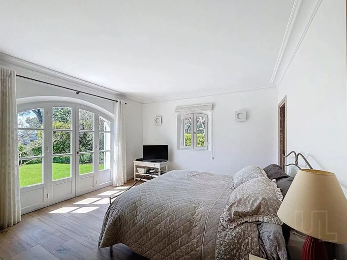 Image No.7-4 Bed House for sale