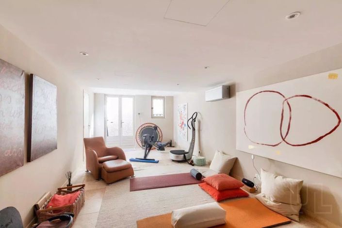 Image No.21-5 Bed House for sale