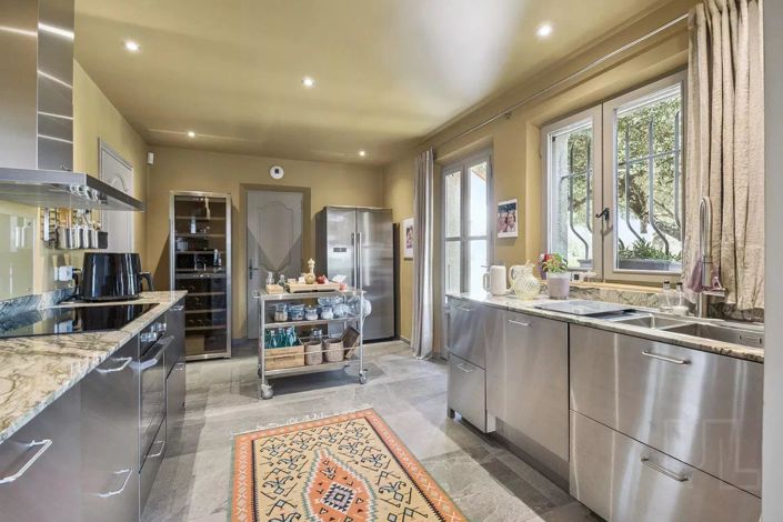 Image No.4-5 Bed House for sale