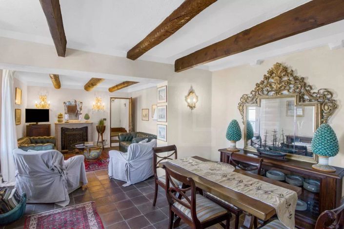 Image No.2-4 Bed House for sale