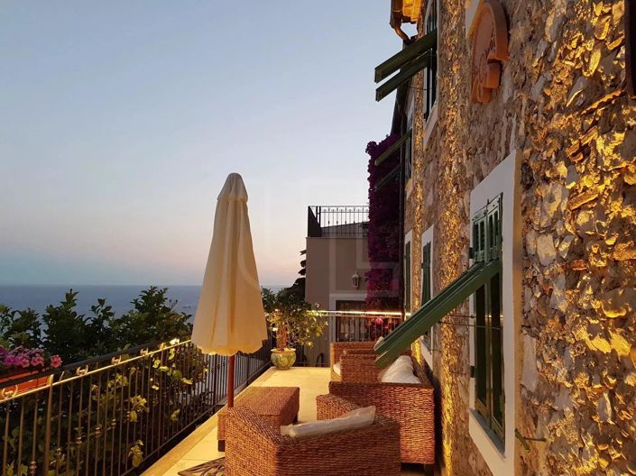 Image No.20-4 Bed House for sale