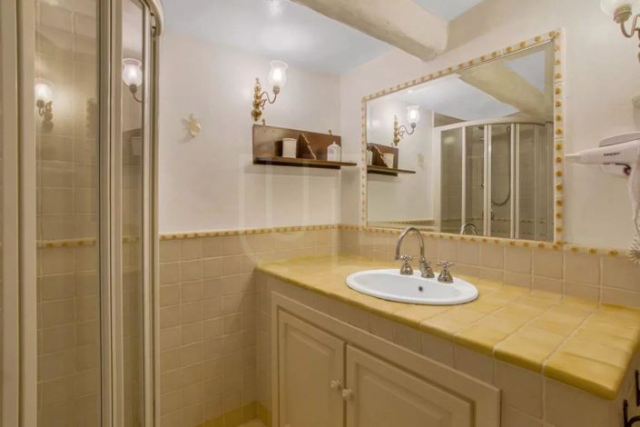 Image No.41-4 Bed House for sale