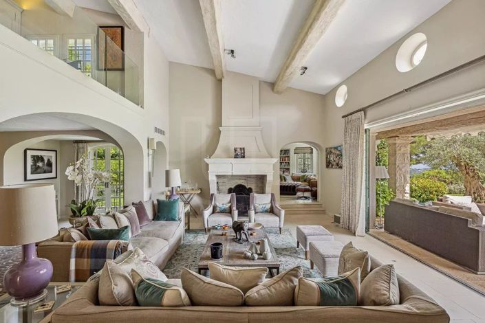 Image No.4-6 Bed House for sale