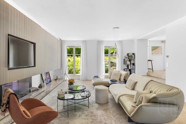 Image No.2-Maison de 4 chambres à vendre à Valbonne