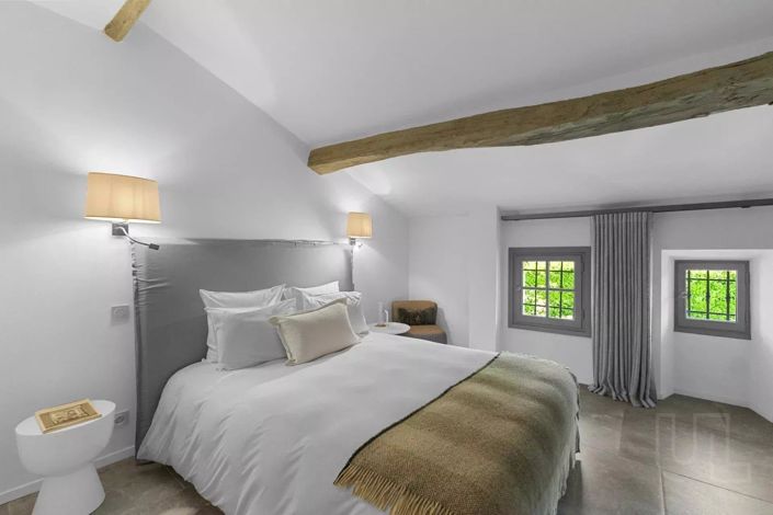 Image No.9-4 Bed House for sale