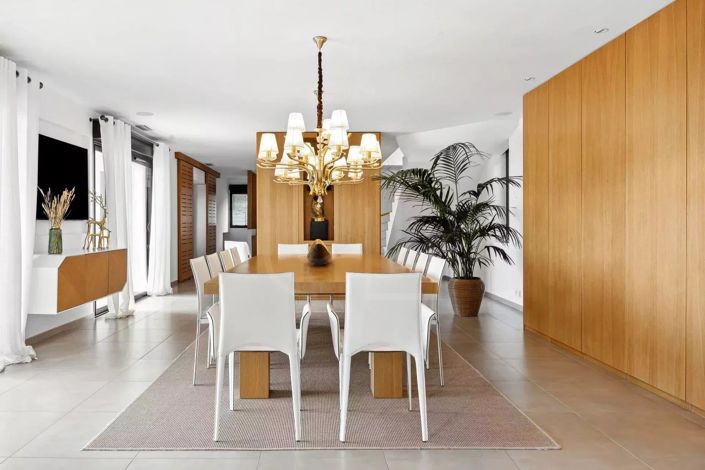 Image No.5-4 Bed House for sale