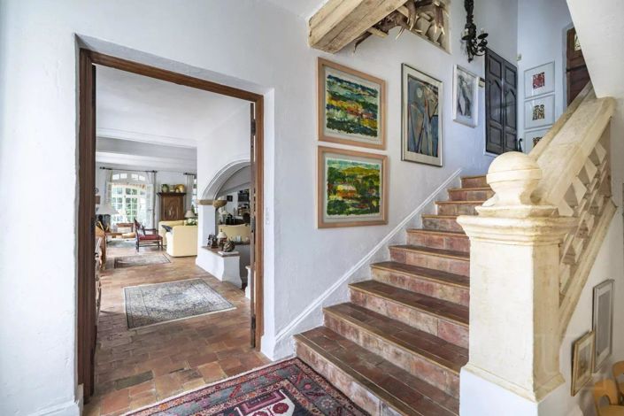 Image No.12-5 Bed House for sale