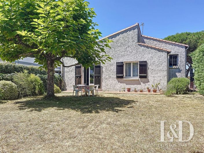 Image No.1-4 Bed House for sale