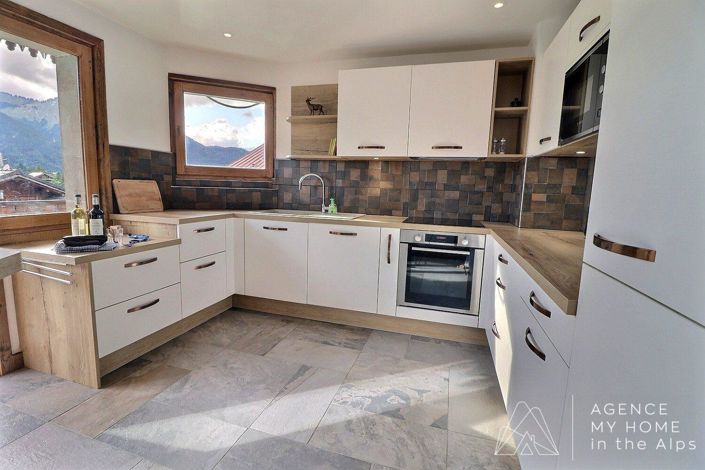 Image No.10-3 Bed Apartment for sale