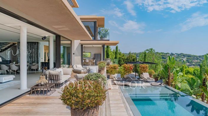 Image No.5-Maison de 5 chambres à vendre à Golfe Juan