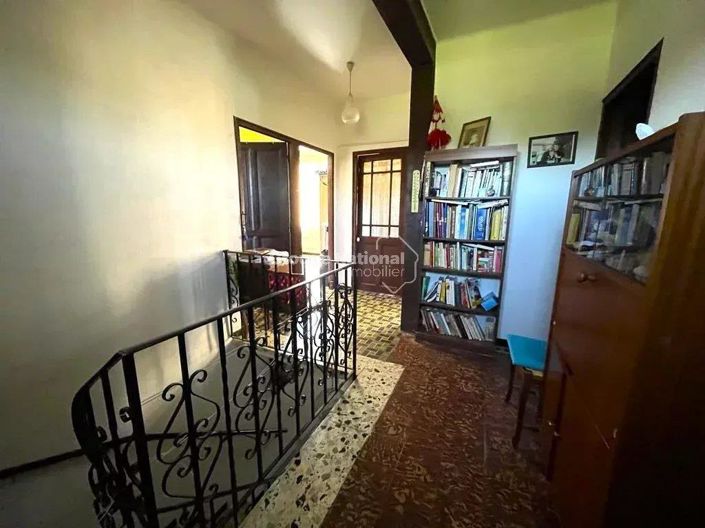 Image No.11-6 Bed House for sale