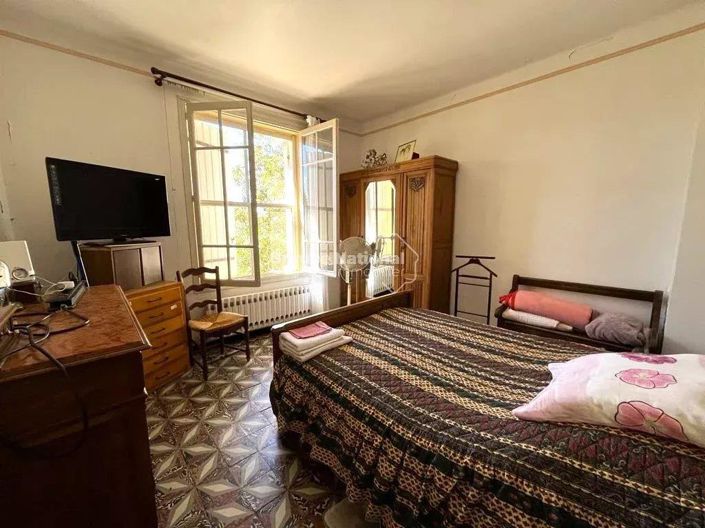 Image No.12-6 Bed House for sale