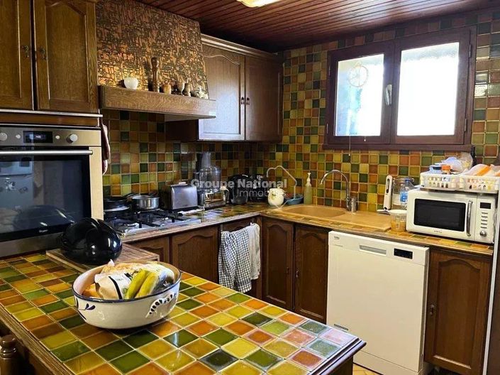 Image No.6-6 Bed House for sale