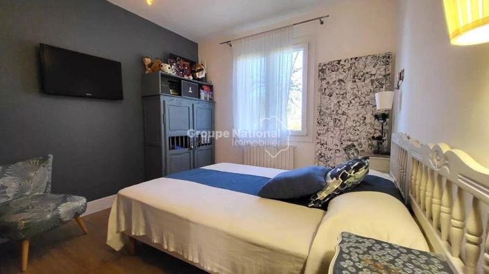 Image No.28-8 Bed House for sale