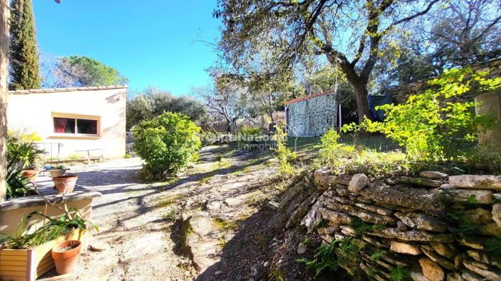 Image No.31-8 Bed House for sale