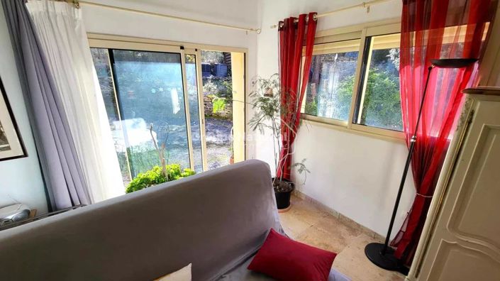 Image No.34-8 Bed House for sale