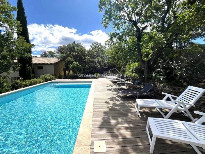 Image No.4-8 Bed House for sale